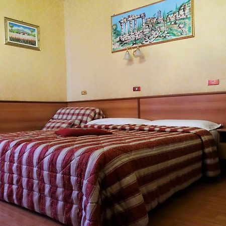 Hotel Cristina Rome Extérieur photo
